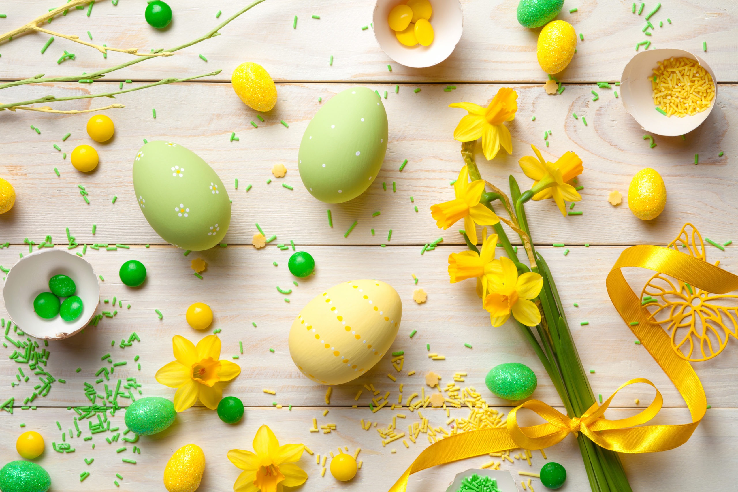 8 Simple Ways To Save Money This Easter
