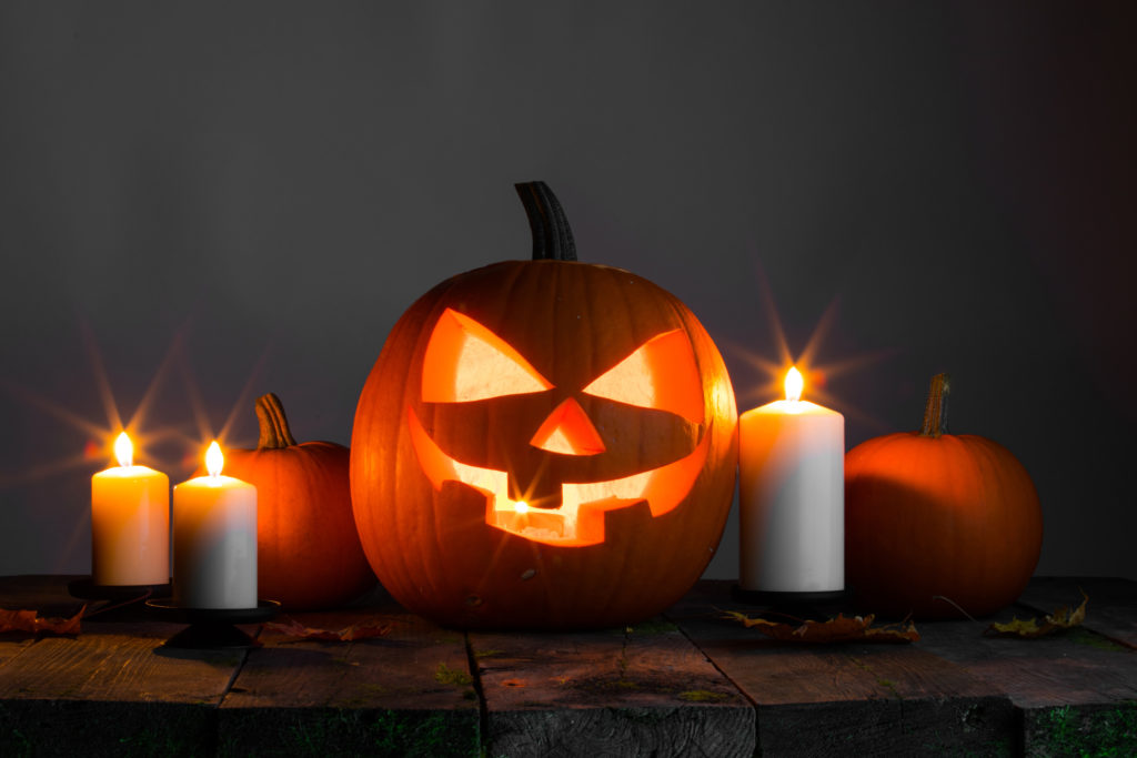 The Ultimate Money-Saving Guide To Frugal Halloween Fun - Advantage CCS