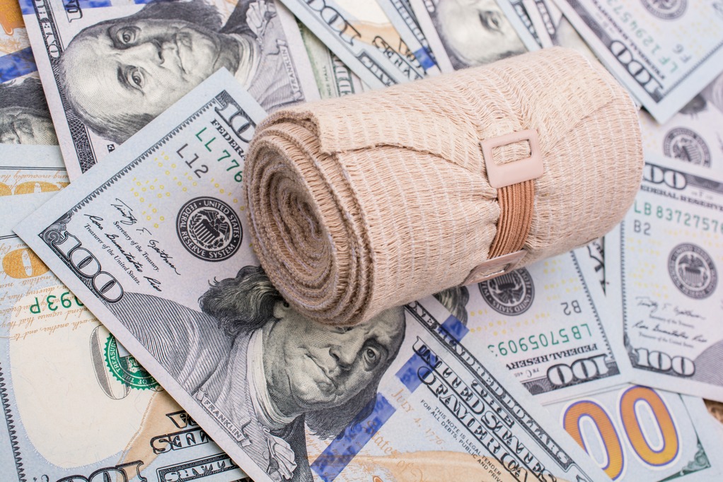 Coping With Large Medical Bills: A Guide To Handling Significant Medical Expenses